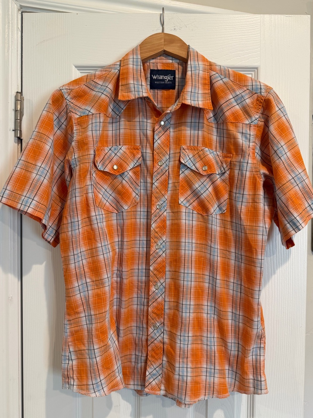 Wrangler Orange Plaid Short-Sleeve Button-Down Shirt